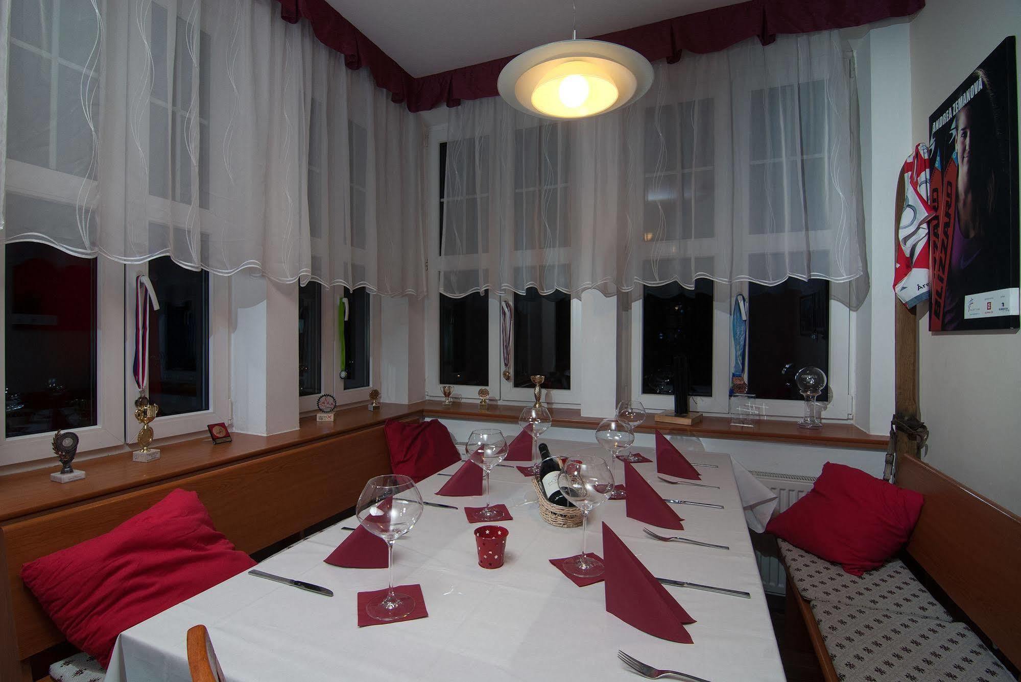 Lyzarska Bouda Domovina Hotell Špindlerŭv Mlýn Eksteriør bilde